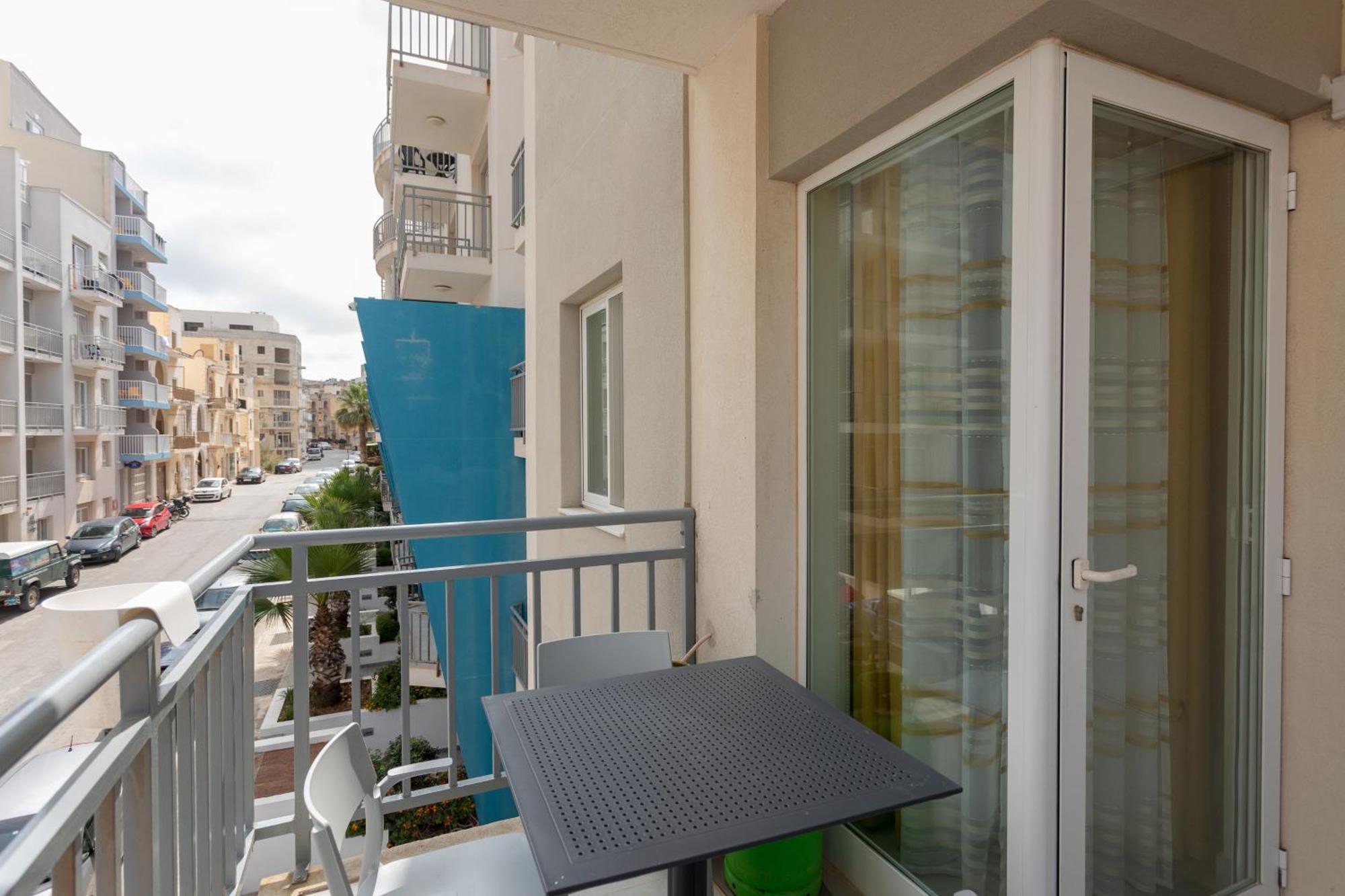 Apartamento Red Rose Marsalforn Exterior foto
